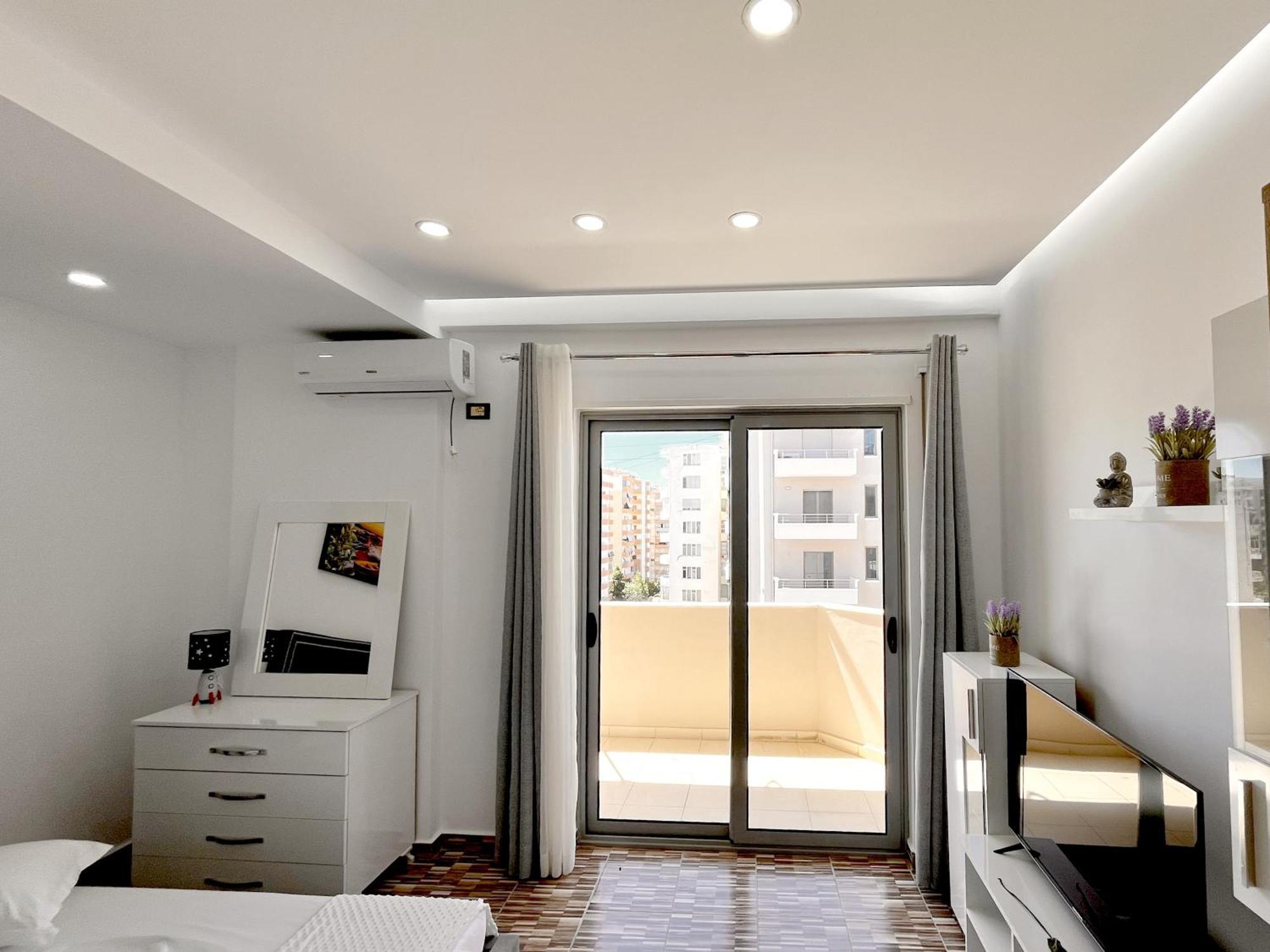 Kam Apartments In The City Center Vlorë Esterno foto