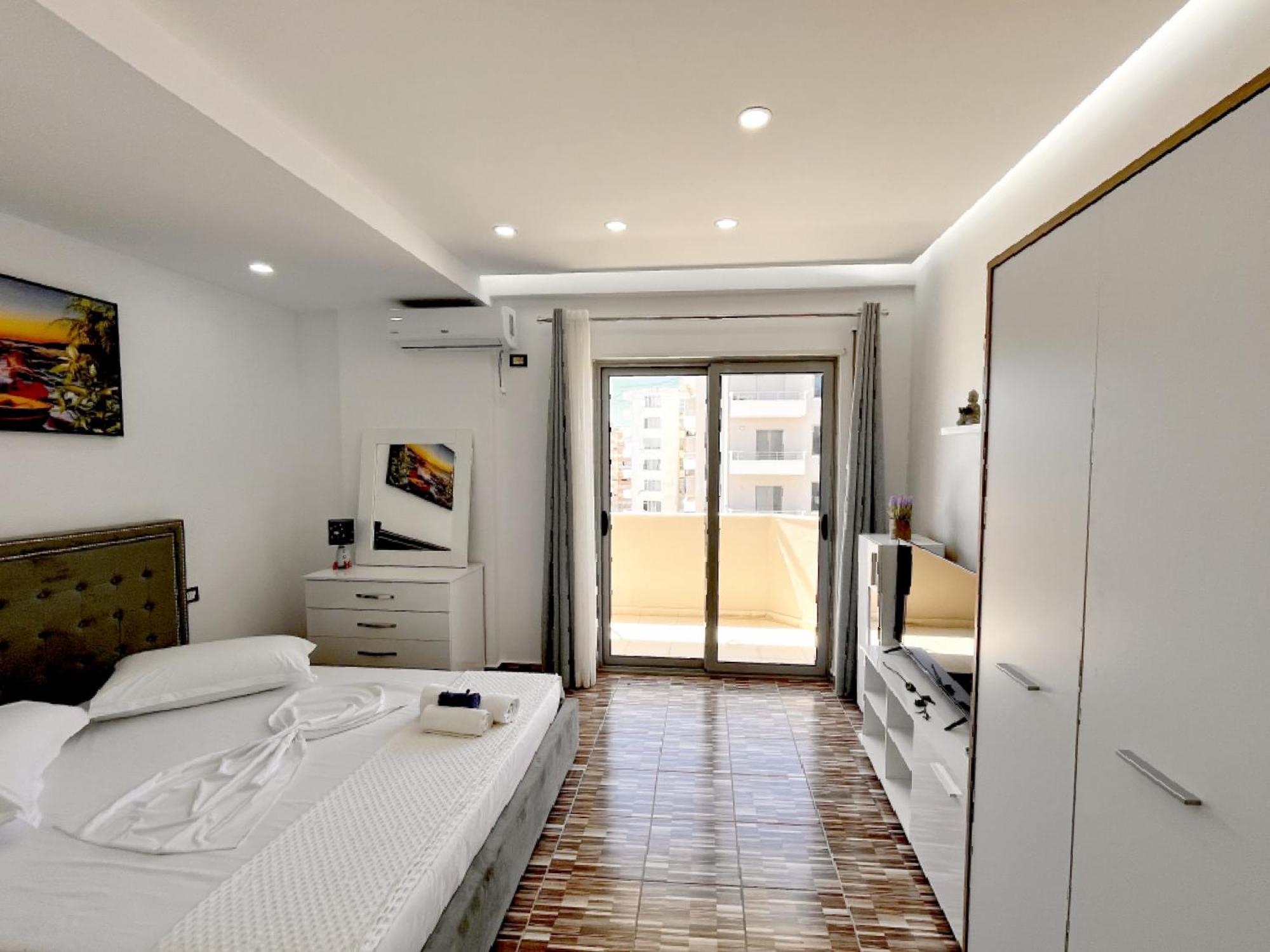 Kam Apartments In The City Center Vlorë Esterno foto