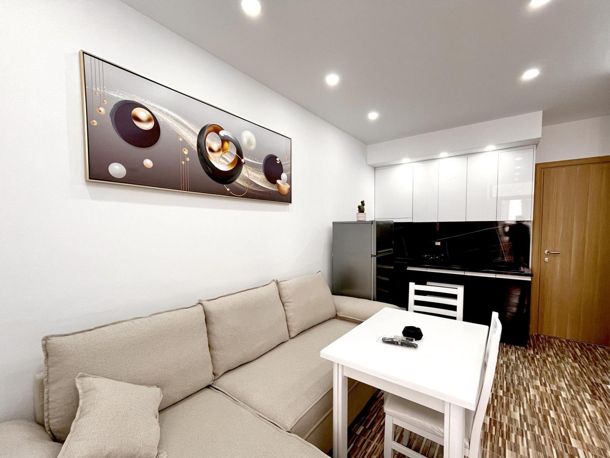 Kam Apartments In The City Center Vlorë Esterno foto